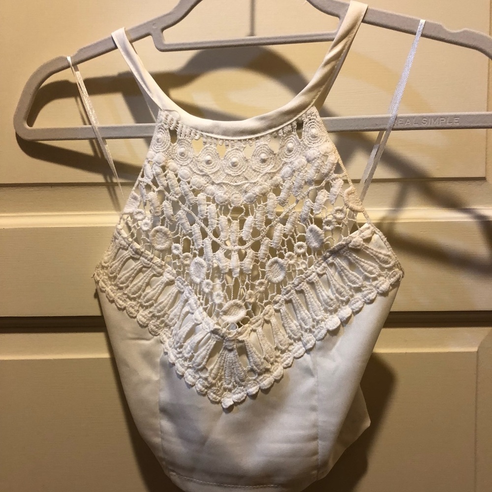 WHITE CROP TOP (FESTIVAL WEAR)
